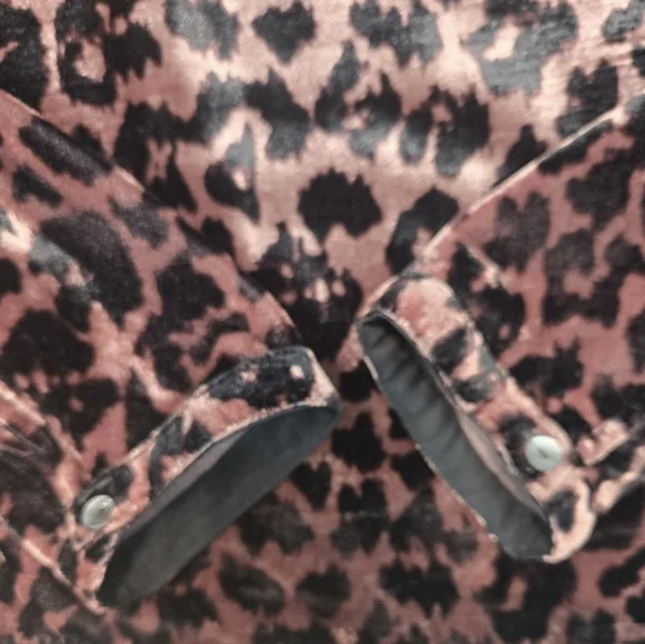 Anthropologie Dolan Charley Leopard Print Velvet Top Petite Large - Picture 11 of 16